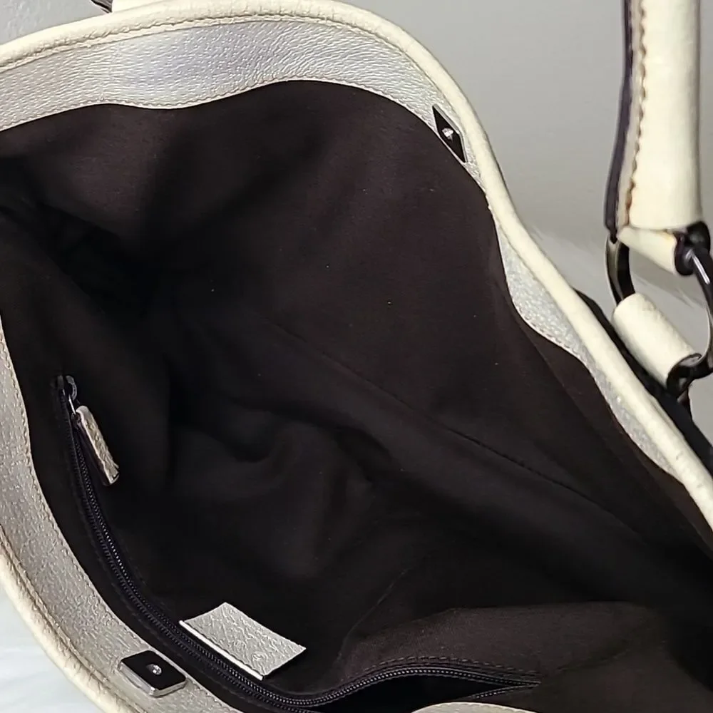 💯 Authentic Gucci Tote Handbag 🍀 - Picture 7 of 16